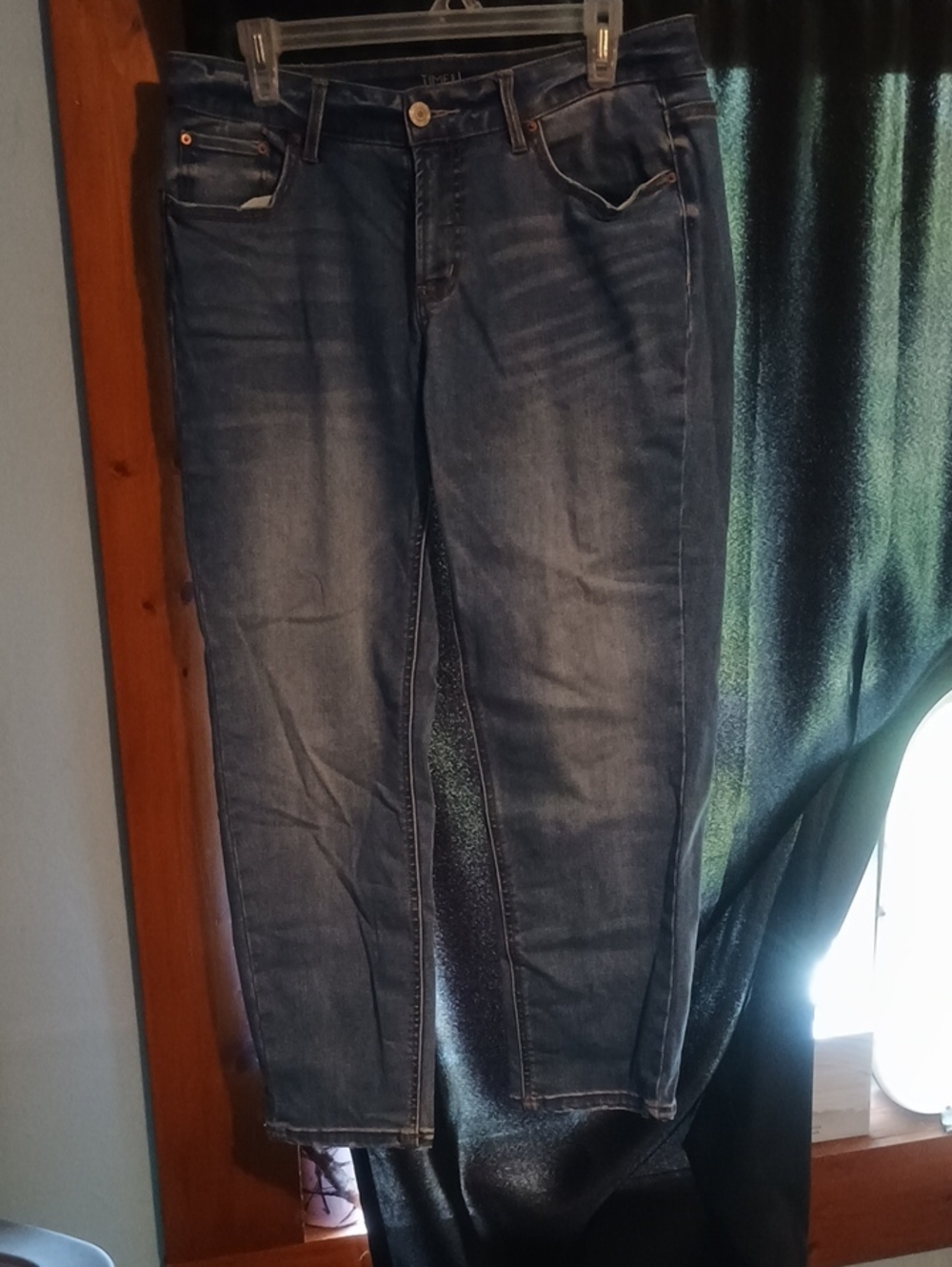 Time and Tru Women’s Dark Blue Straight Leg Jeans